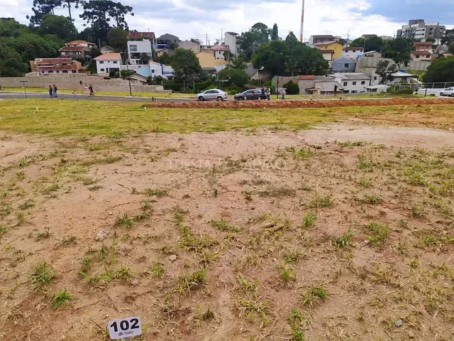 Terreno à venda, no bairro Pilarzinho em Curitiba