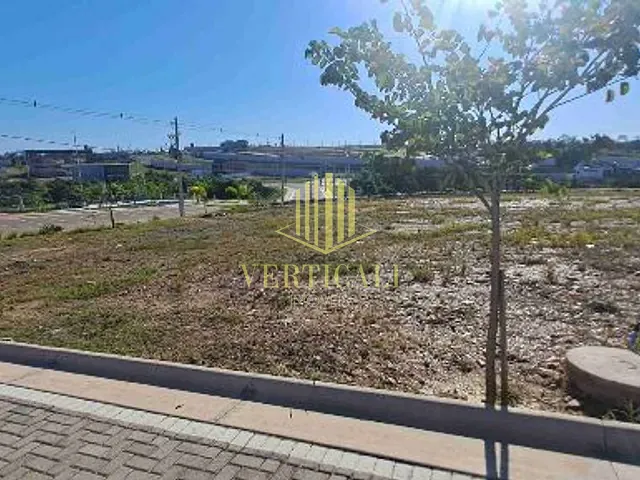 Terreno com 200m², à venda, no bairro Ribeirão do Lipa em Cuiabá