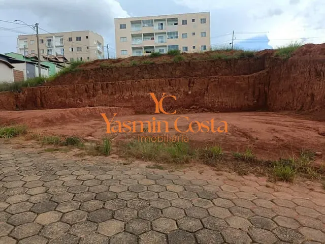 Terreno com 354m², à venda, no bairro Novo Horizonte em Cambuí
