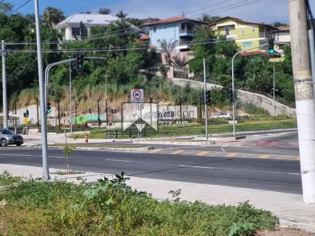 Terreno com 450m², à venda, no bairro Piratininga em Niterói