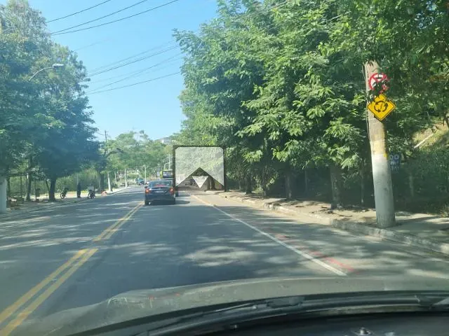 Terreno com 450m², à venda, no bairro Piratininga em Niterói