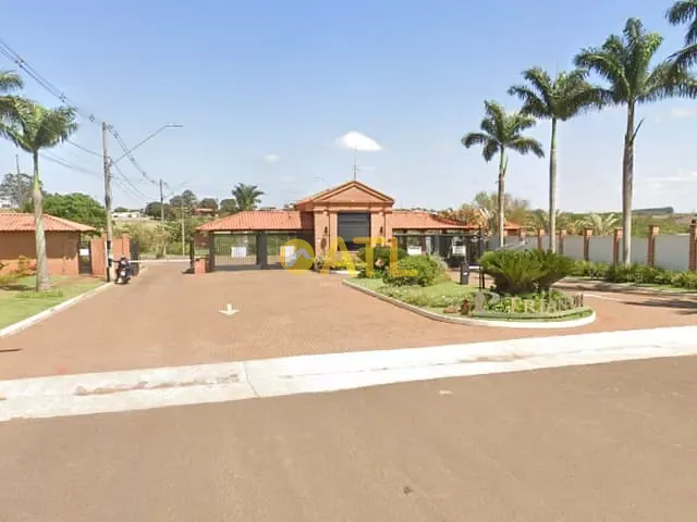 Terreno com 1585m², à venda, no bairro Jardim Guaporé em Ourinhos