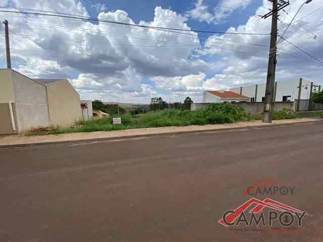 Terreno com 284m², à venda, no bairro Jardim Santiago em Apucarana