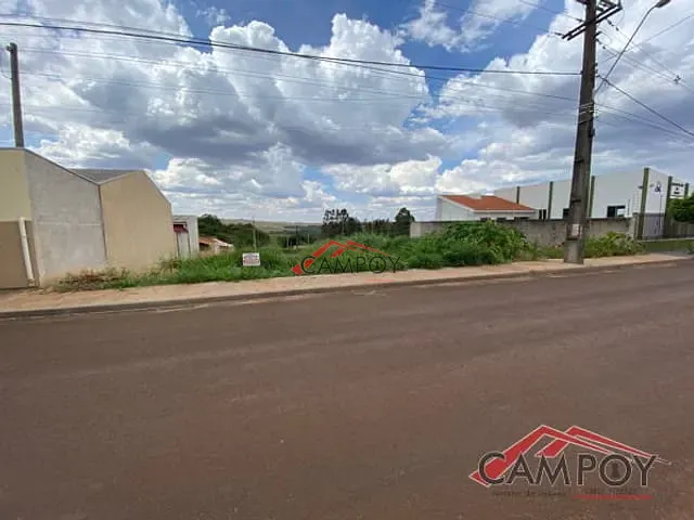 Terreno com 284m², à venda, no bairro Jardim Santiago em Apucarana