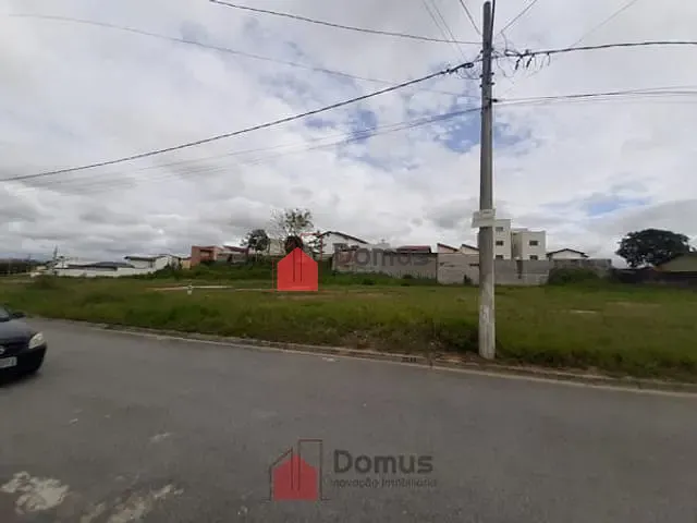 Terreno com 787m², à venda, no bairro Residencial Jardim Aurora em Pindamonhangaba