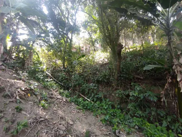 Terreno com 700m², à venda, no bairro Vila Coringa em Barra Mansa