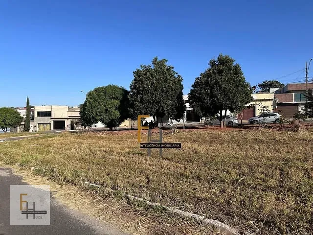 Terreno com 360m², à venda, no bairro Setor Três Marias em Goiânia