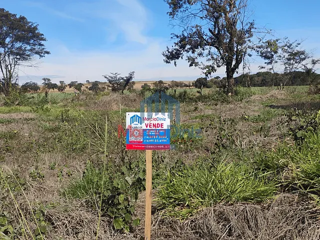 Terreno com 330m², à venda, no bairro Parque Das Andorinhas em Ituverava