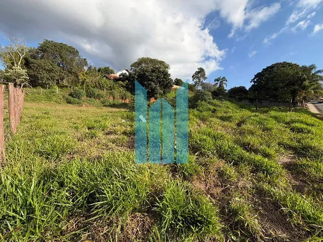 Terreno com 474m², à venda, no bairro Morada dos Pássaros em Poços de Caldas