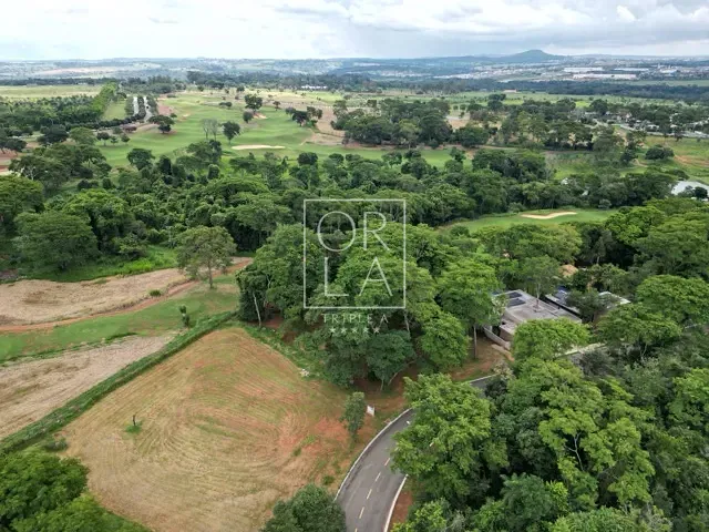 Terreno com 1328m², à venda, no bairro Fazenda Vau das Pombas em Goiânia