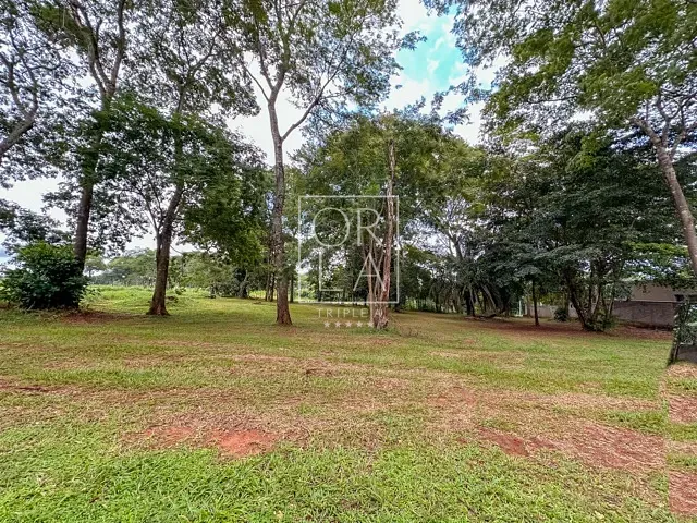 Terreno com 1328m², à venda, no bairro Fazenda Vau das Pombas em Goiânia