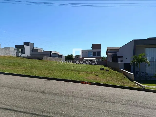 Terreno com 300m², à venda, no bairro Condomínio Villa Real de Bragança em Bragança Paulista