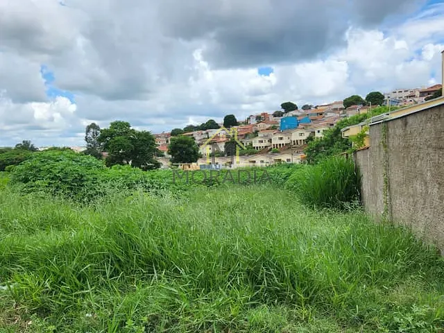 Terreno com 2400m², à venda, no bairro Morada do Sol em Guaxupé