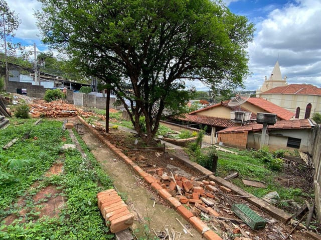 Terreno com 300m², à venda, no bairro São João Batista em Santa Luzia