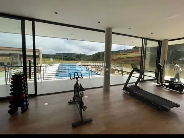 Terreno com 329m², à venda, no bairro Vina Del Mar em Juiz de Fora