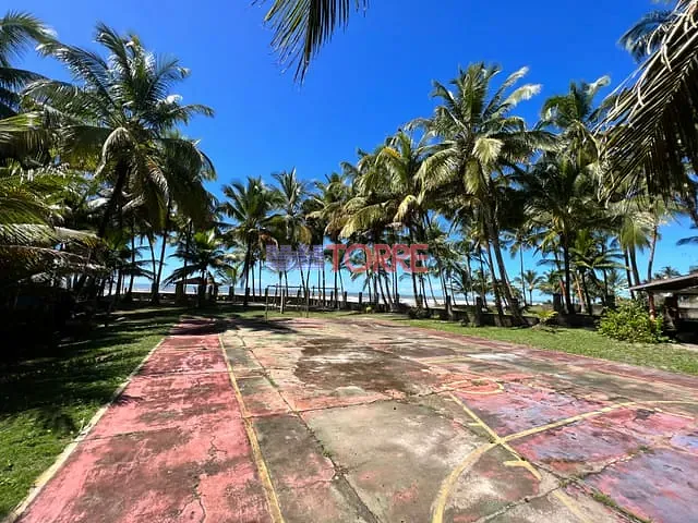 Terreno com 1078m², à venda, no bairro Olivença em Ilhéus