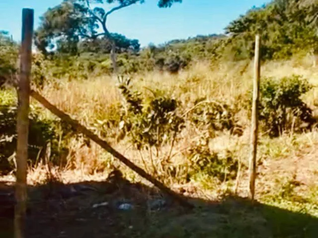 Terreno com 602m², à venda, no bairro Caravelas do Pero em Cabo Frio