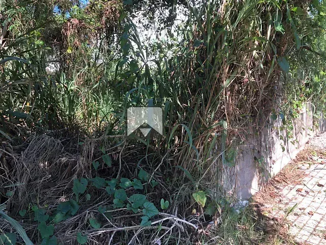 Terreno com 272m², à venda, no bairro Itaipu em Niterói