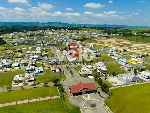Terreno com 300m², à venda, no bairro Bairro do Grama em Caçapava