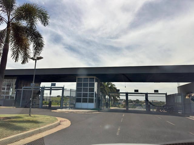 Terreno com 465m², à venda, no bairro Cidade Empresarial Nova Aliança 2 em Rio Verde