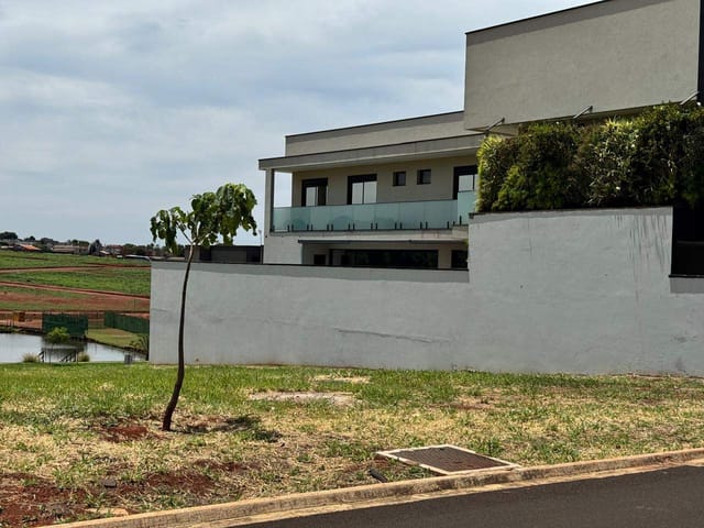 Terreno com 465m², à venda, no bairro Cidade Empresarial Nova Aliança 2 em Rio Verde