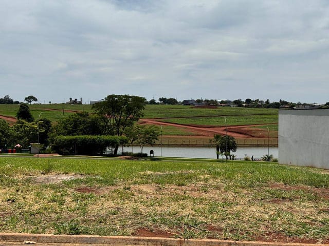 Terreno com 465m², à venda, no bairro Cidade Empresarial Nova Aliança 2 em Rio Verde
