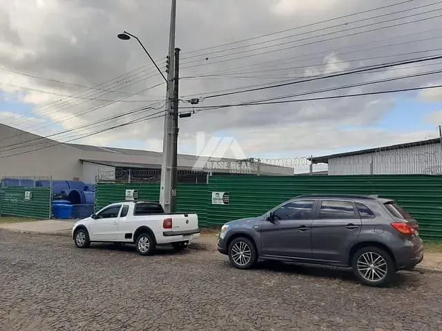 Terreno com 1379m², à venda, no bairro Uvaranas em Ponta Grossa