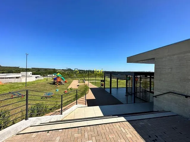 Terreno com 402m², à venda, no bairro Piratininga em Piratininga