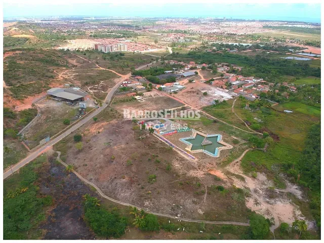 Terreno com 1400m², à venda, no bairro Santa Maria em Aracaju