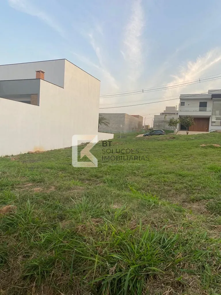 Terreno, 305 m² - Foto 1