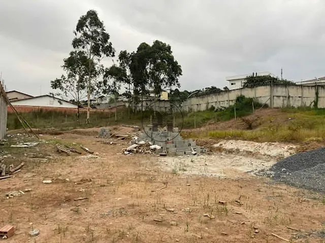 Terreno com 300m², à venda, no bairro Jardim do Vale em Guaratinguetá