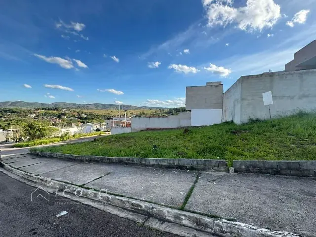 Terreno com 270m², à venda, no bairro Santa Herminia em São José dos Campos