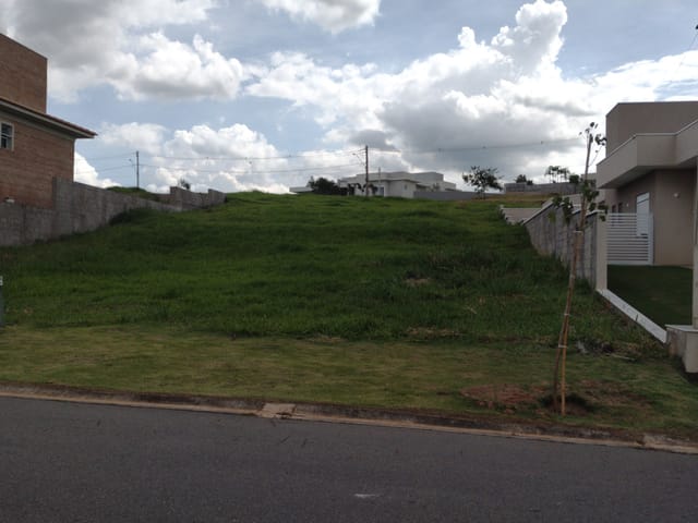 Terreno com 800m², à venda ou para alugar, no bairro Monte Alegre em Vinhedo