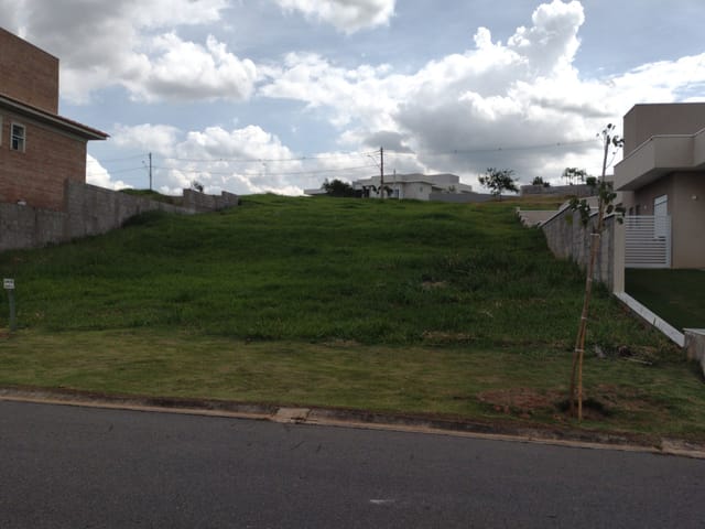 Terreno com 800m², à venda ou para alugar, no bairro Monte Alegre em Vinhedo