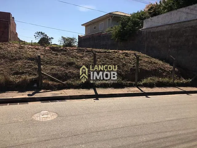 Terreno com 1000m², à venda, no bairro Água Doce em Jundiaí
