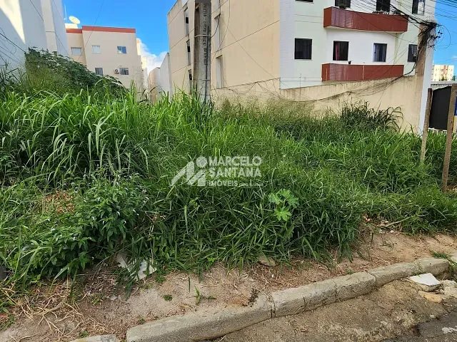 Terreno com 360m², à venda, no bairro Candeias em Vitória da Conquista
