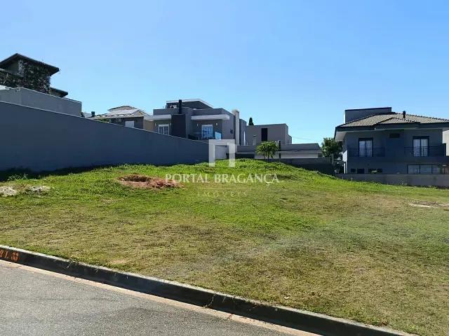 Terreno com 300m², à venda, no bairro Condomínio Villa Real de Bragança em Bragança Paulista