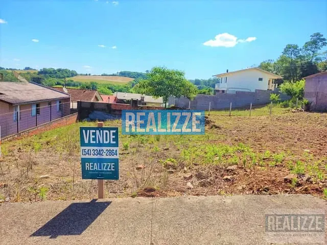Terreno com 303m², à venda, no bairro Borges de Medeiros em Marau