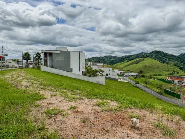 Terreno com 446m², à venda, no bairro Alphaville em Volta Redonda