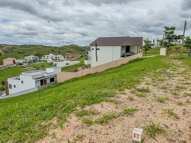 Terreno com 446m², à venda, no bairro Alphaville em Volta Redonda