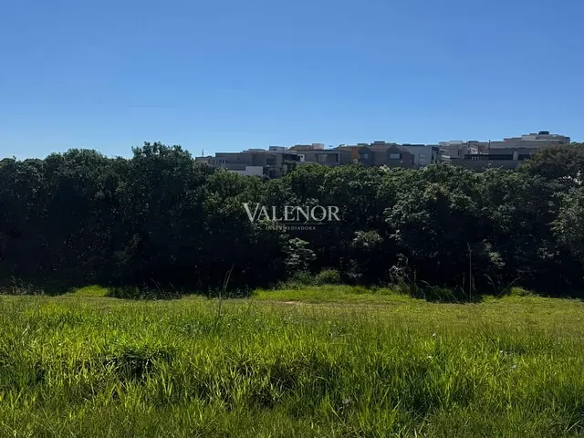 Terreno com 360m², à venda, no bairro Loteamento Brisas do Lago em Jundiaí