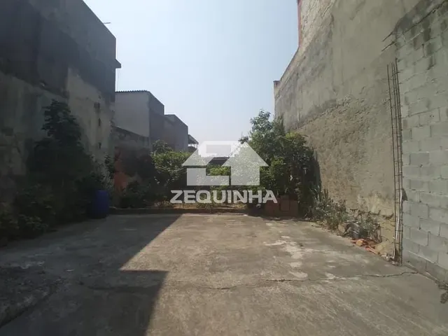 Terreno com 243m², à venda, no bairro Pestana em Osasco