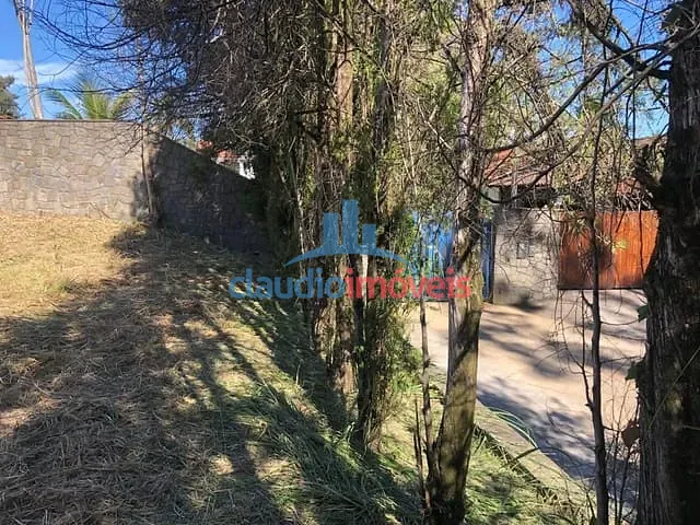 Terreno à venda, no bairro Ano Bom em Barra Mansa