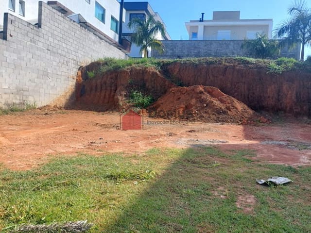 Terreno com 480m², à venda, no bairro Condomínio Reserva dos Lagos em Pindamonhangaba