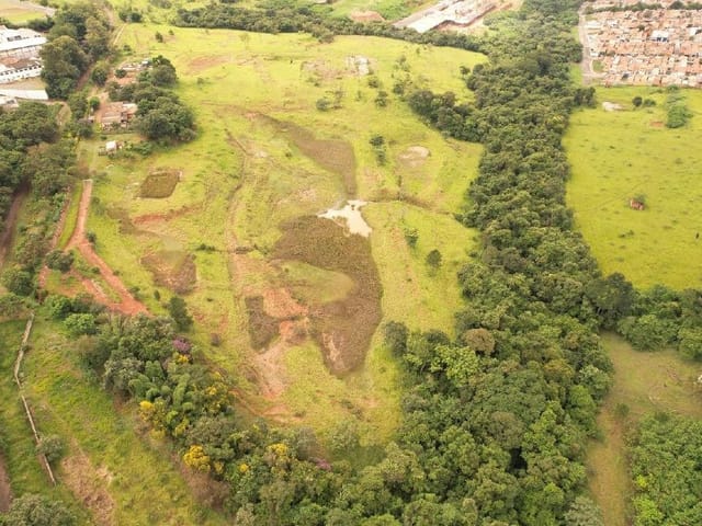 Terreno com 96800m², à venda, no bairro Vila Santa Helena em Tatuí