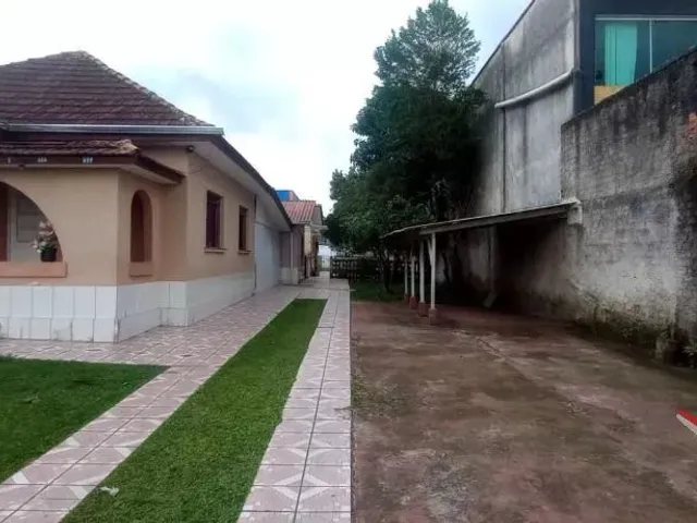 Terreno à venda, no bairro Boqueirão em Curitiba