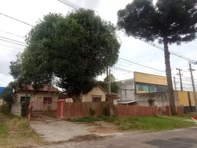 Terreno à venda, no bairro Boqueirão em Curitiba