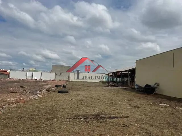 Terreno com 715m², à venda, no bairro Olaria em Salto