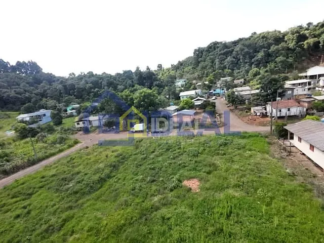 Terreno com 255m², à venda, no bairro Vila Jacob Biezus em Concórdia