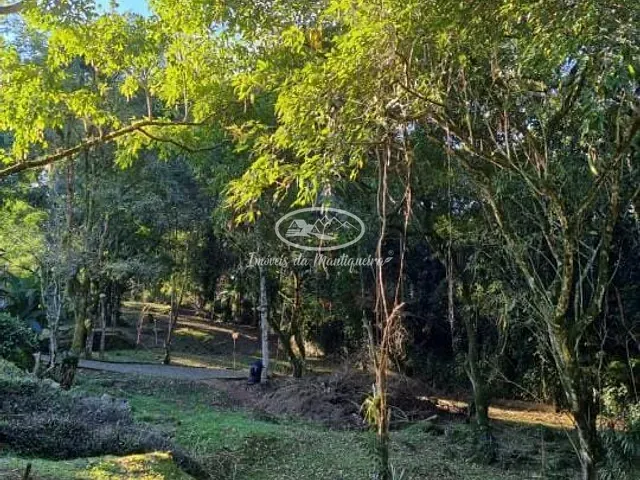 Terreno com 339m², à venda, no bairro Penedo em Itatiaia